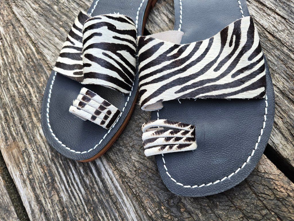 Scarpe da donna: Leder: Flip Flops Zebralook (40/41) – Nuovo (secondo la descrizione) da Romanshorn venduto da Rachacha 2