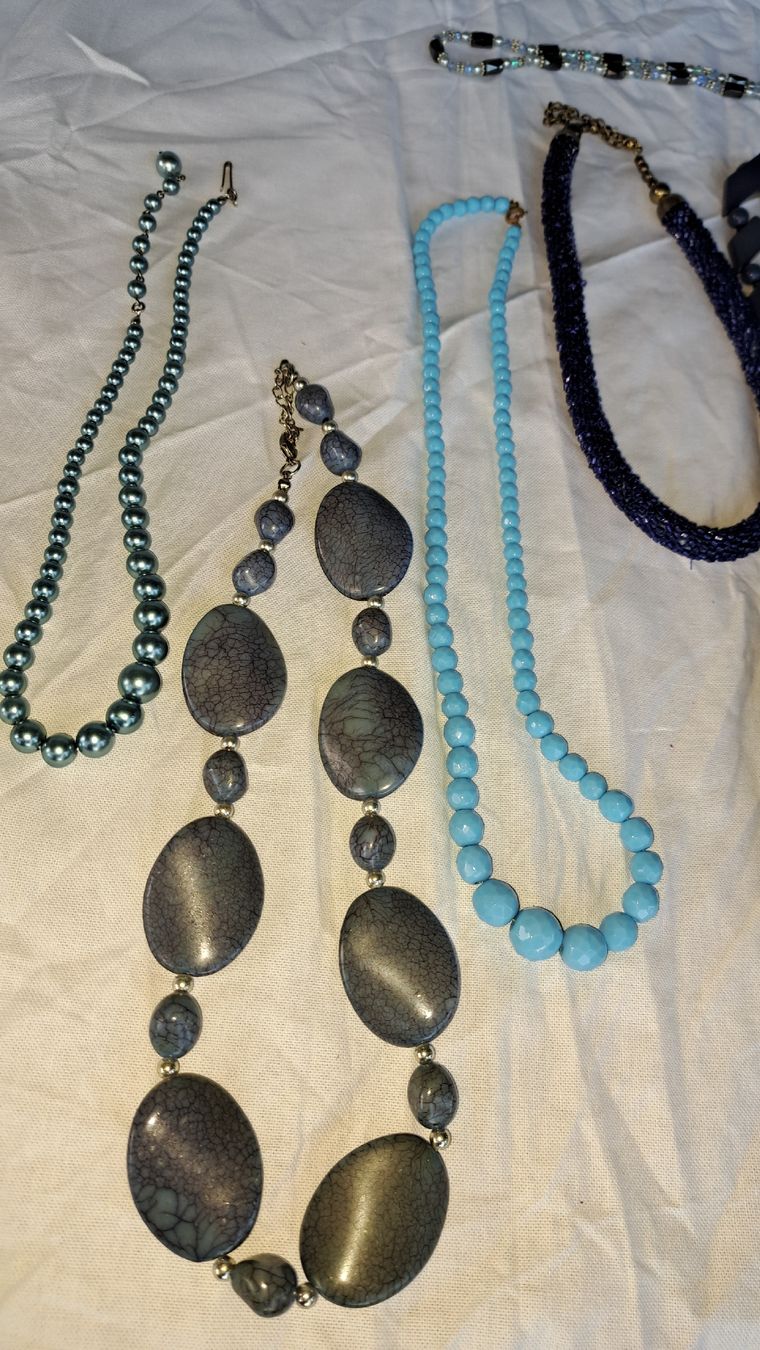 Altri gioielli: Modeschmuck-Konvolut, Vintage  – Usato da Kölliken venduto da Upcycling-by-Mc-TAM 1