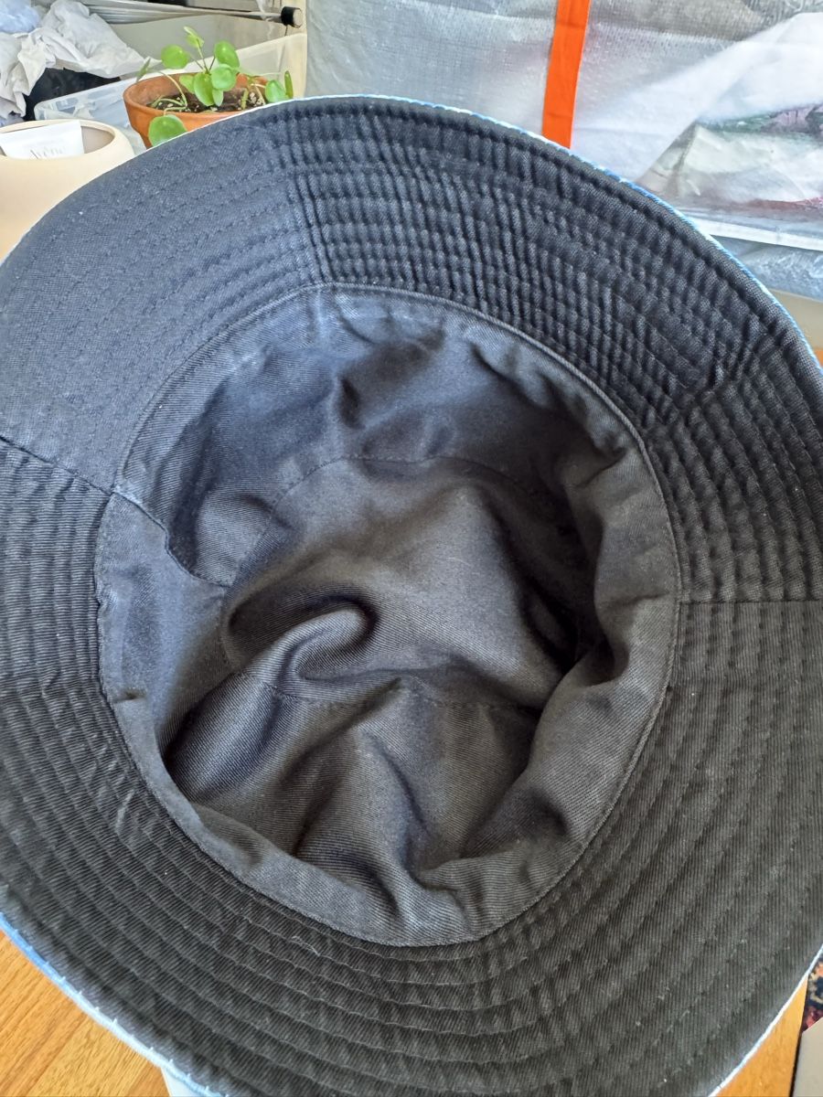 Copricapi, berretti & cappellini: Blue bucket hat  – Usato da Zürich venduto da kri_zhv2 1