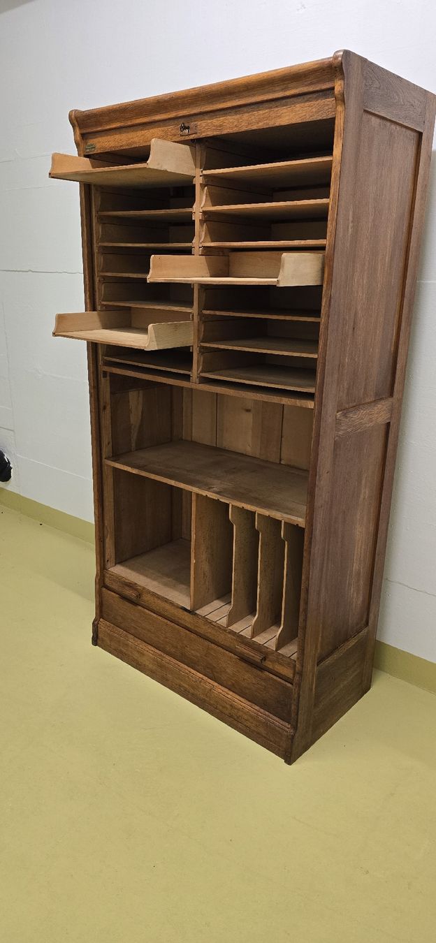 Armadi: alter Lateralschrank,  Rolladenschrank – Usato da Zürich venduto da Reni8048 4