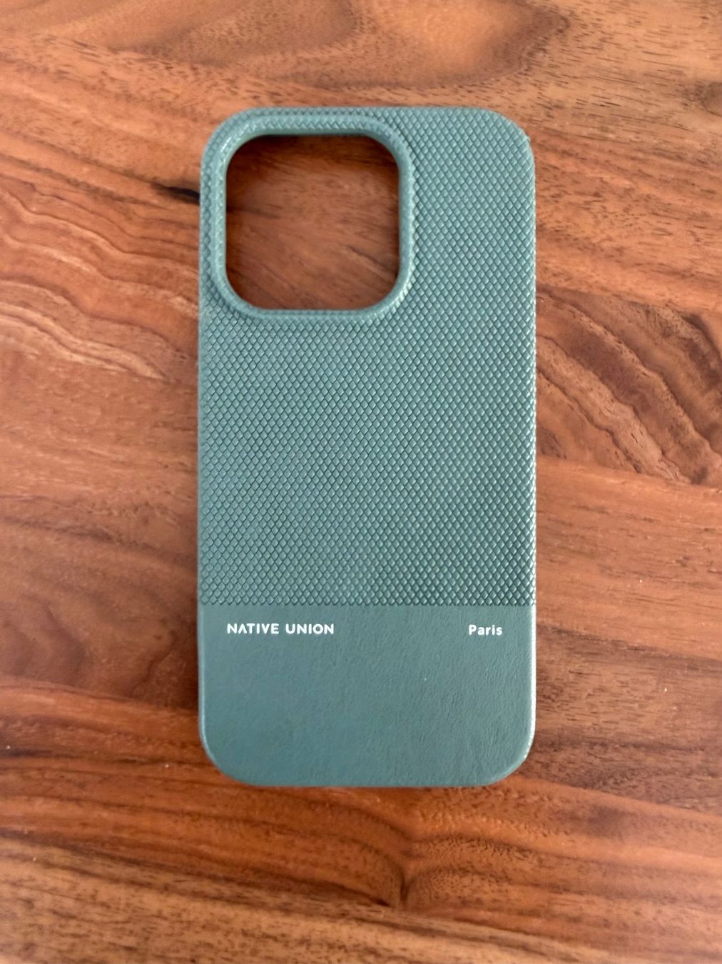 Cover & Protezioni schermo: *** (Re)Classic Case for iPhone 15 Pro *** – Usato da Winterthur venduto da Anto-Bella 6