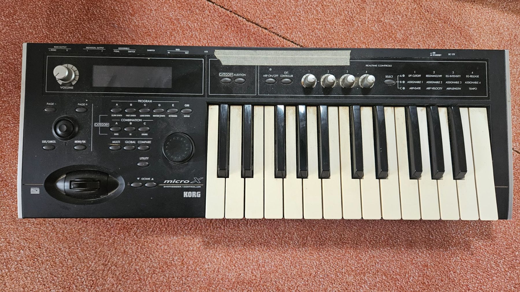 Musikinstrumente: Korg MicroX – Gebraucht aus zürich von markusw0102