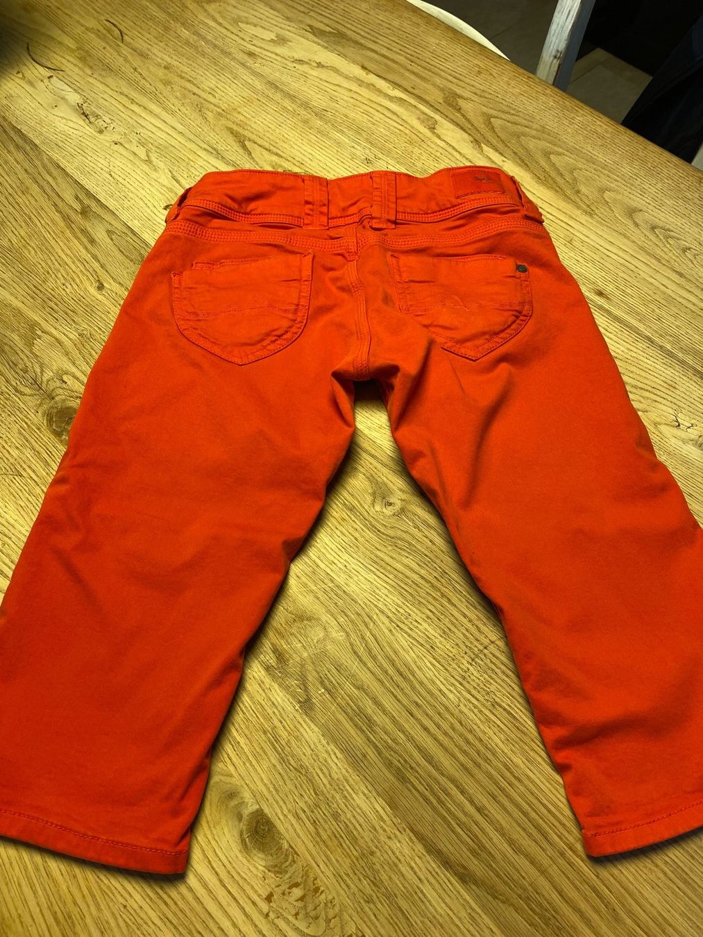 Pepe Jeans Jeans: Pepe Jeans Venus Crop, Gr. 27, rot – Gebraucht aus Bourguillon von Jemalu 2