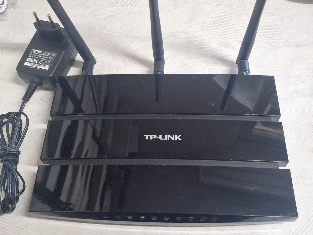 TP-Link WLAN Router N750 (Gebraucht) in Uerkheim für CHF 5.9 – mit ...