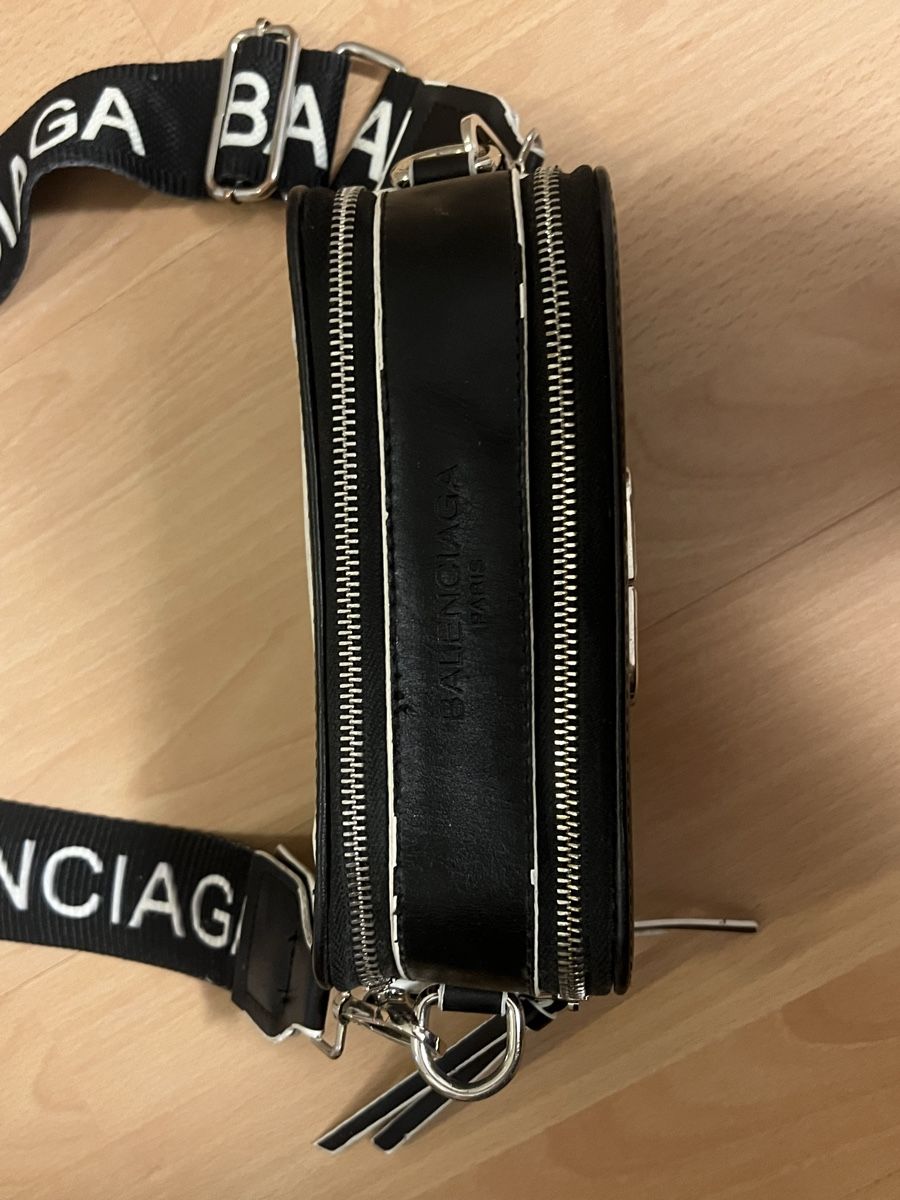 Borse da donna: Umhängetasche schwarz – Usato da Villmergen venduto da Elcus7 3