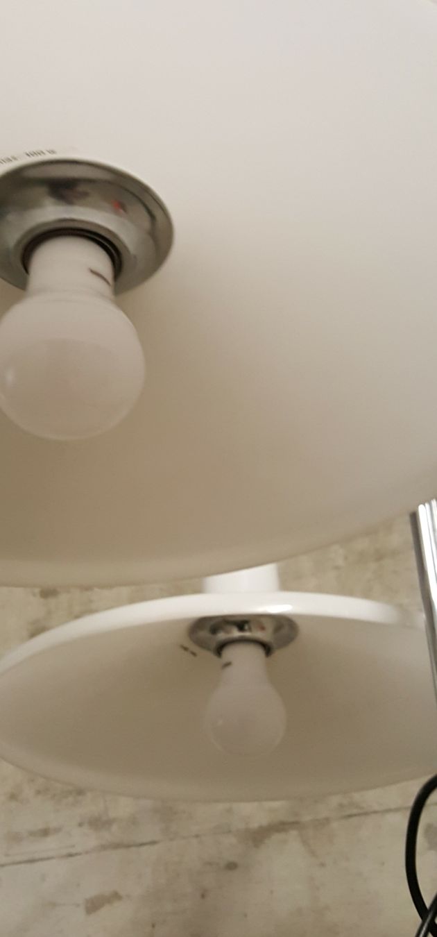 Guzzini Lampade: Guzzini Manta Franco  Bresciani – Usato da ZÜRICH venduto da Arte-24 2
