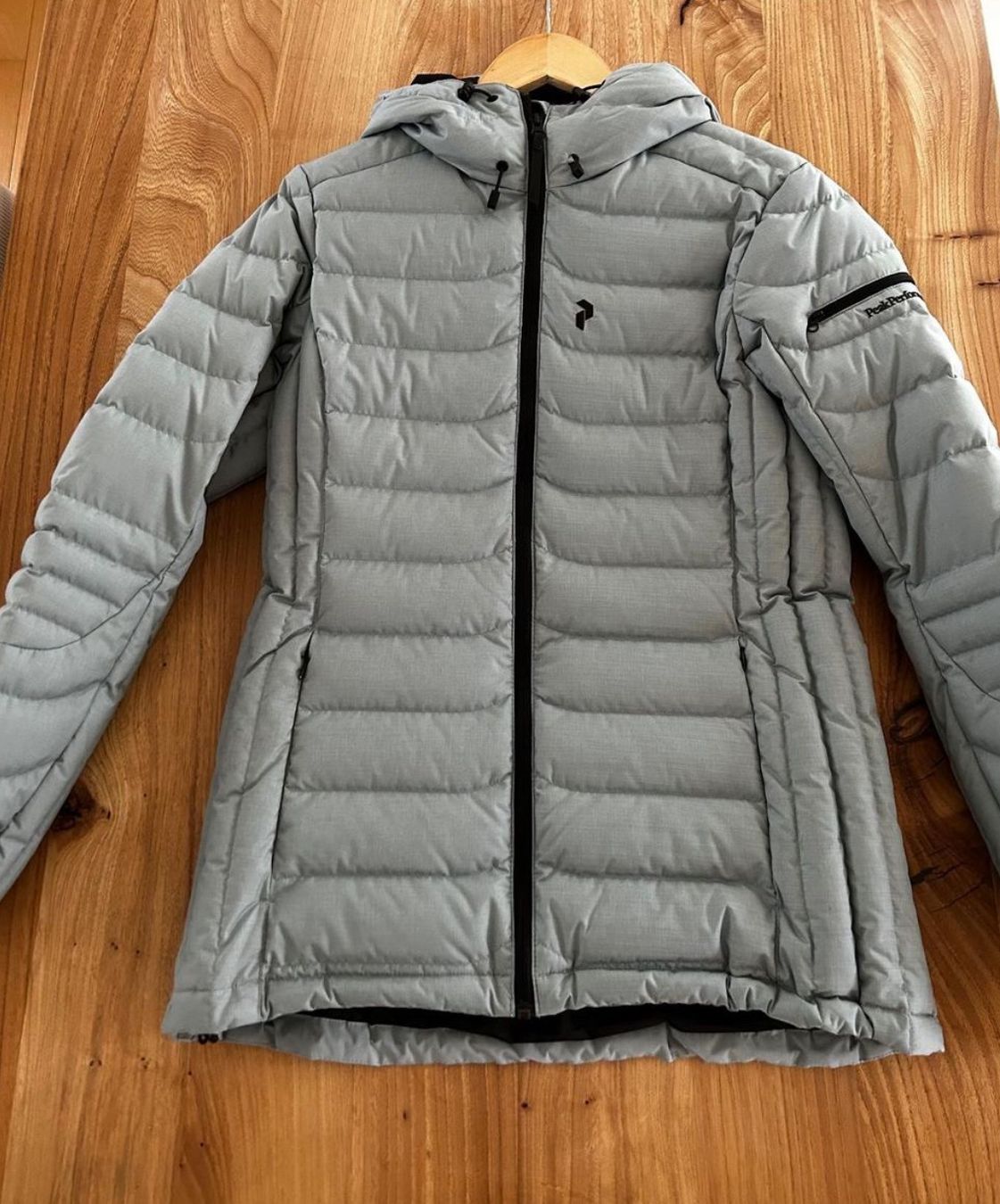 Peak Performance Giacche: Peak Performance Daunenjacke – Usato da Adlikon b.Regensdf venduto da Parapak 1