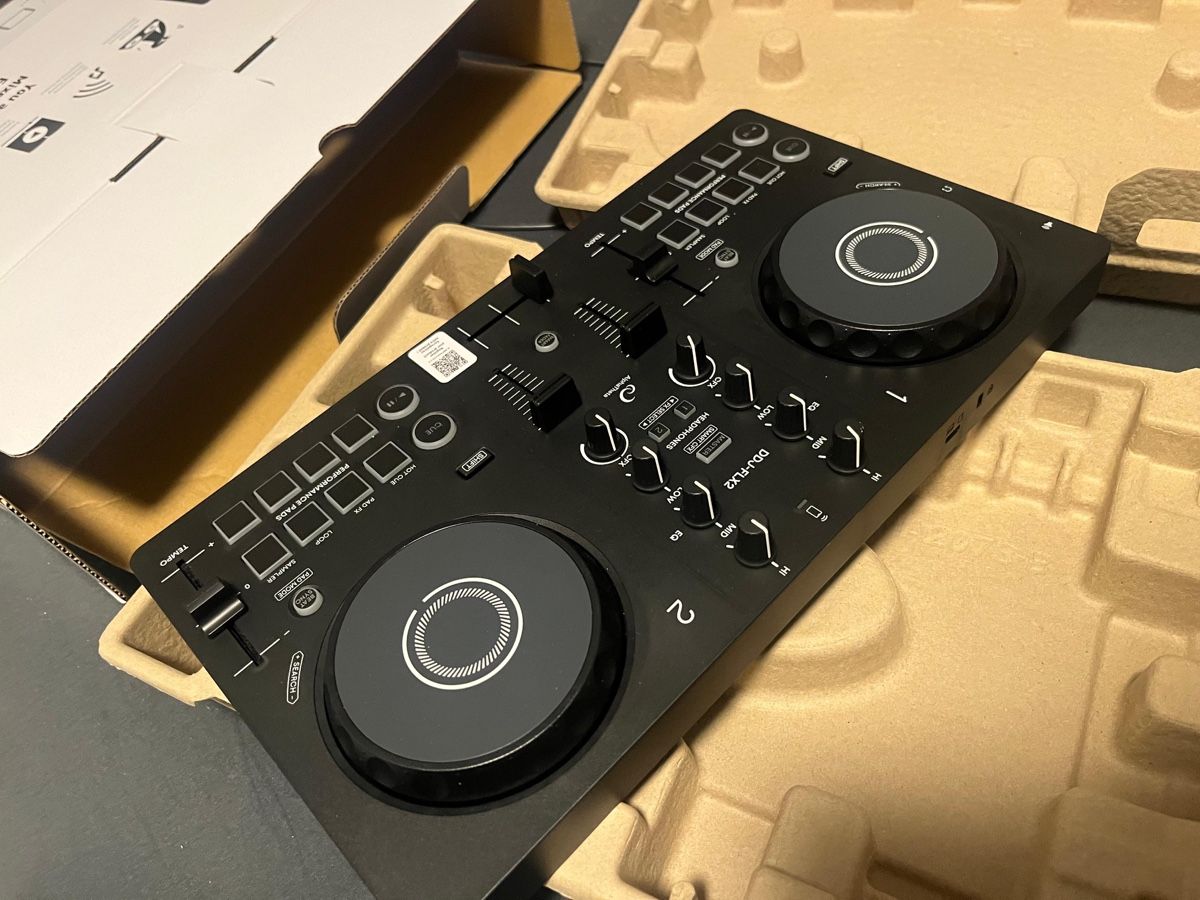 Pioneer Console di mixaggio: Pioneer Alpha Theta DDJ-FLX2 MP3 iPhone 17 Pro DJ Controller – Nuovo (secondo la descrizione) da Baden venduto da amrinzler 4
