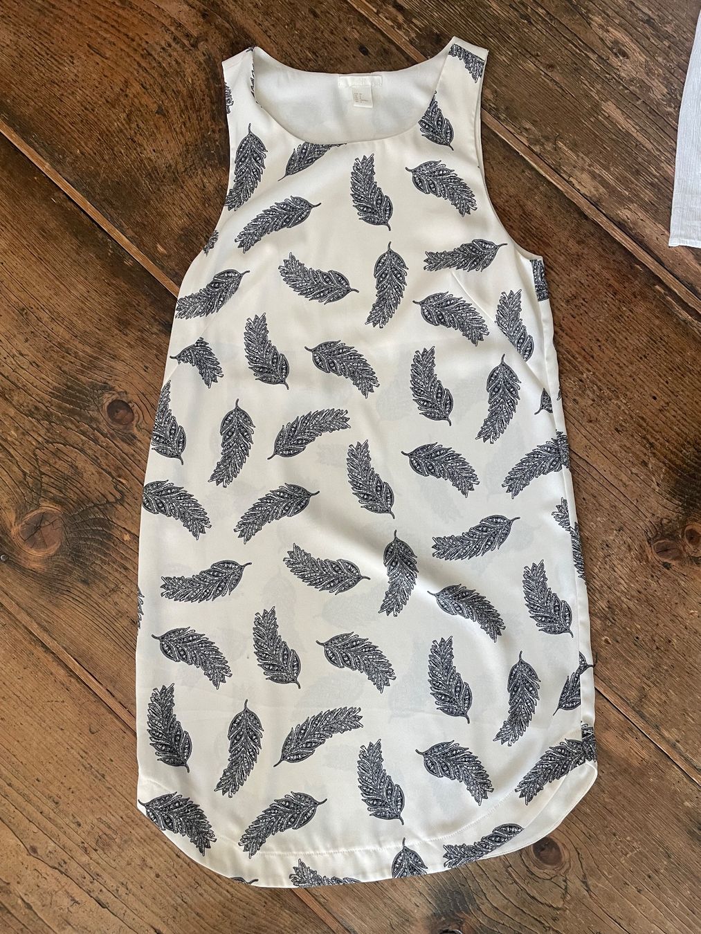 H&M Robes: federleichtes Kleid – D'occasion à Rapperswil SG par FabiSa