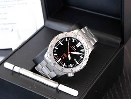 Sinn UX - Oil filled diver 5000M