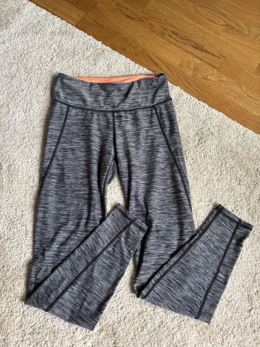 H&M Leggings: Sportleggins H&M – Gebraucht aus Zürich von alessia.s