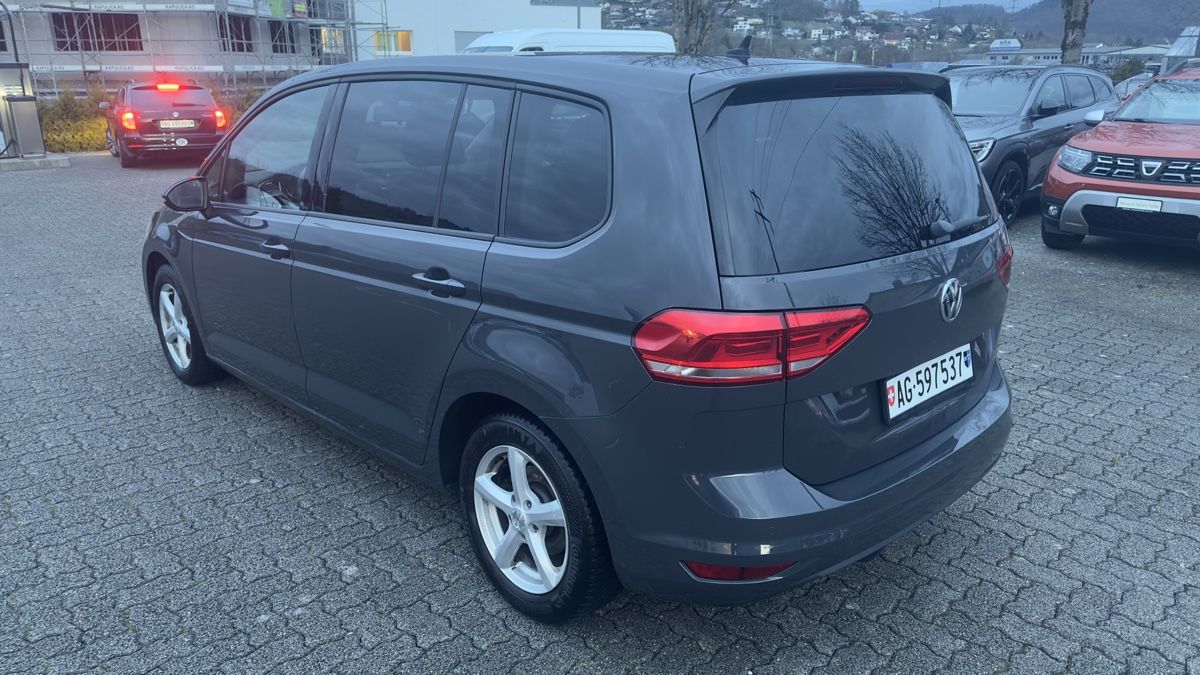 VW Automobili: VW Touran 1.6 TDI Bluemotion – Usato da Eiken venduto da ric_xkv8 3