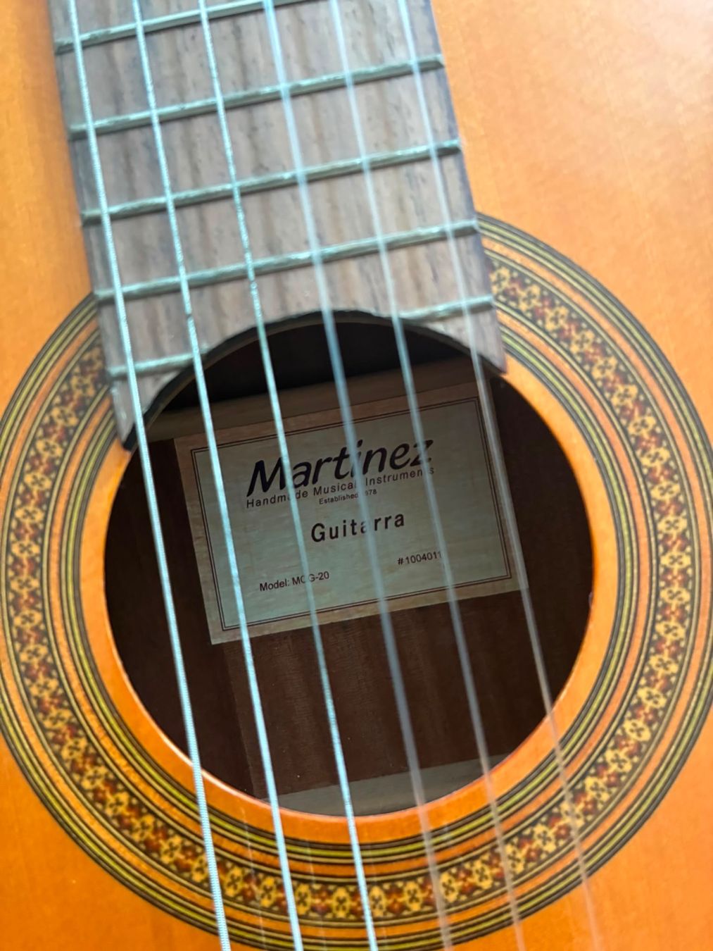 Musikinstrumente: Martinez MCG-20 klassische Gitarre – Gebraucht aus Olten von ari_jxn9 1
