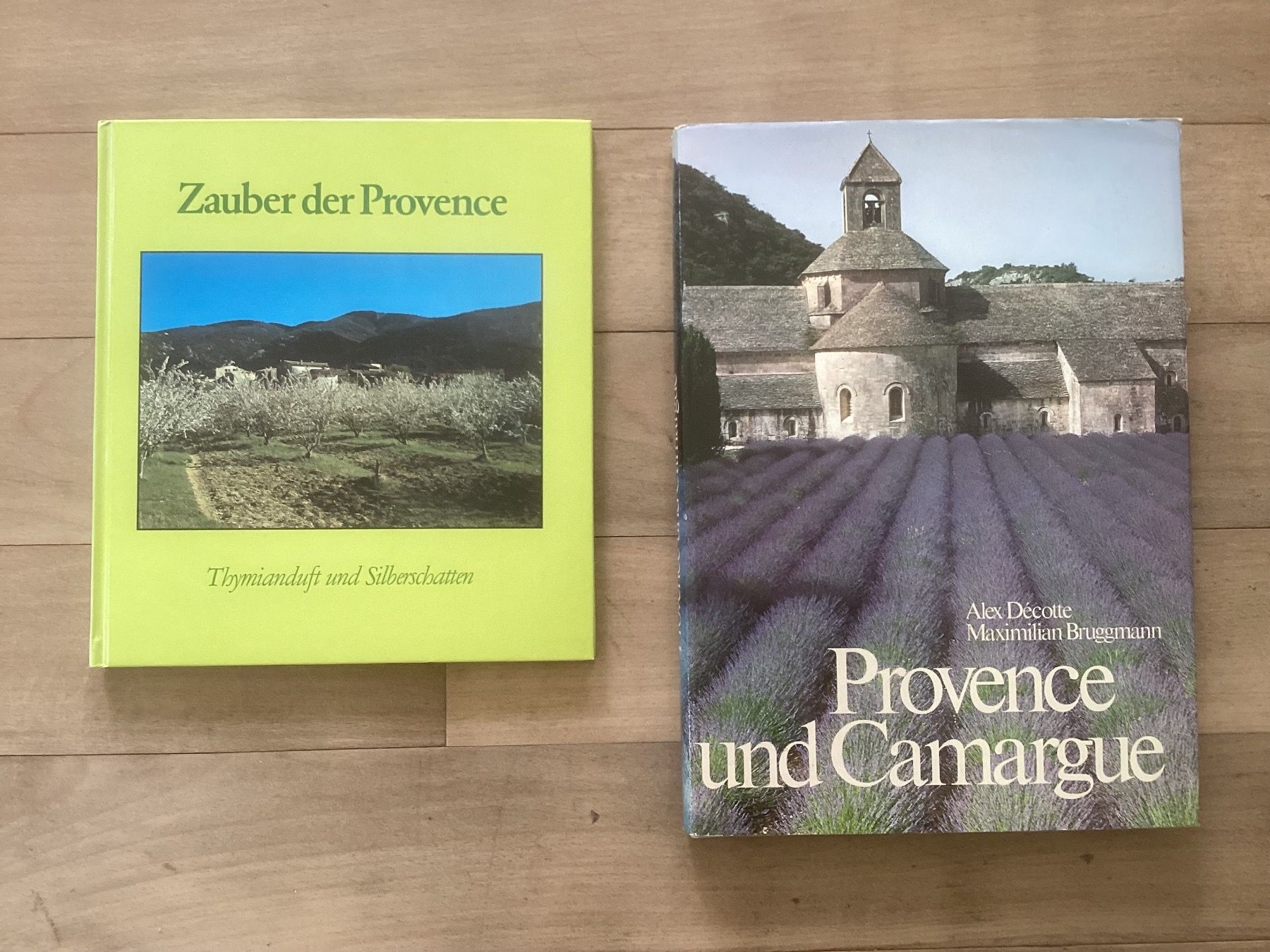 Libri: Urlaub in der Provence - oder einfach verliebt in Provence? – Usato da Muttenz venduto da rob_sc8s