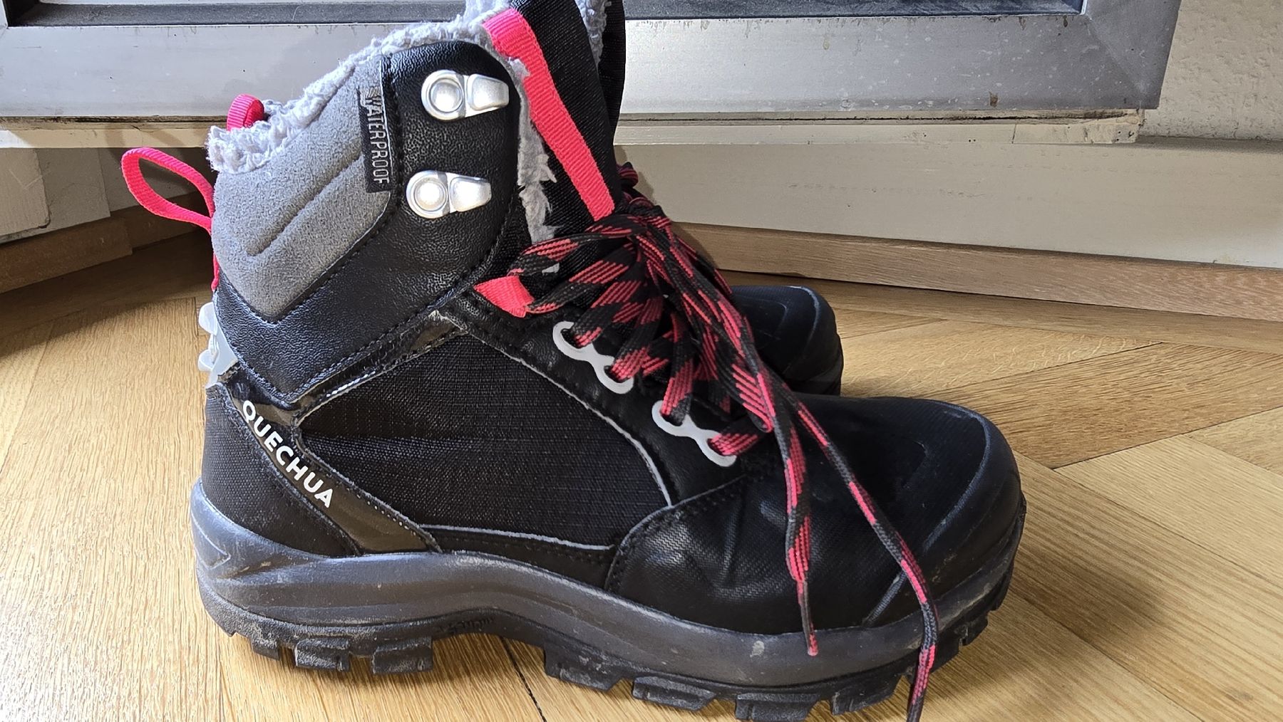 Damenschuhe: Chaussure de randonnée neuves imperméable fourrées T36 – Neu (gemäss Beschreibung) aus Genève von Saleena 5