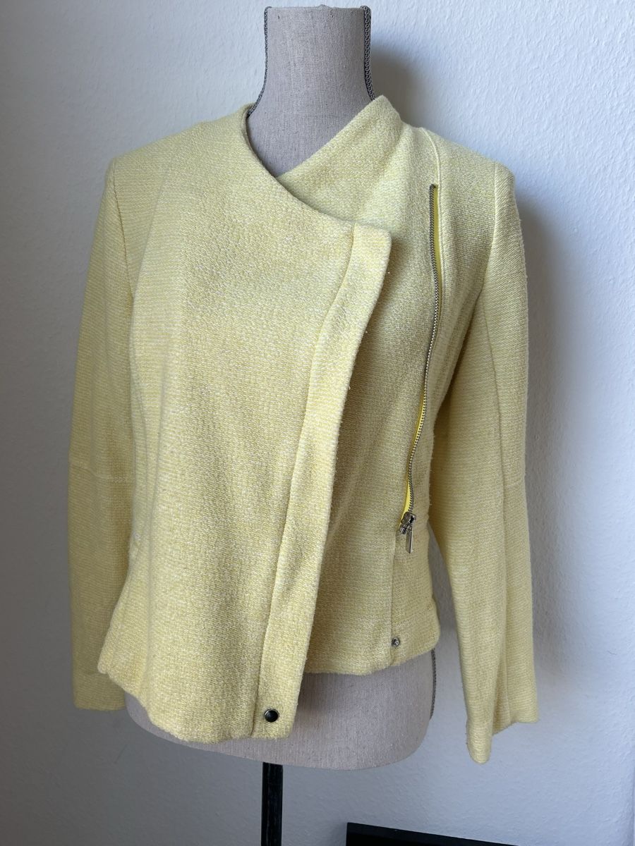 Stradivarius Jacken: Veste/gilet jaune Taille M, Stradivarius – Gebraucht aus Carouge GE von Emilynette 2