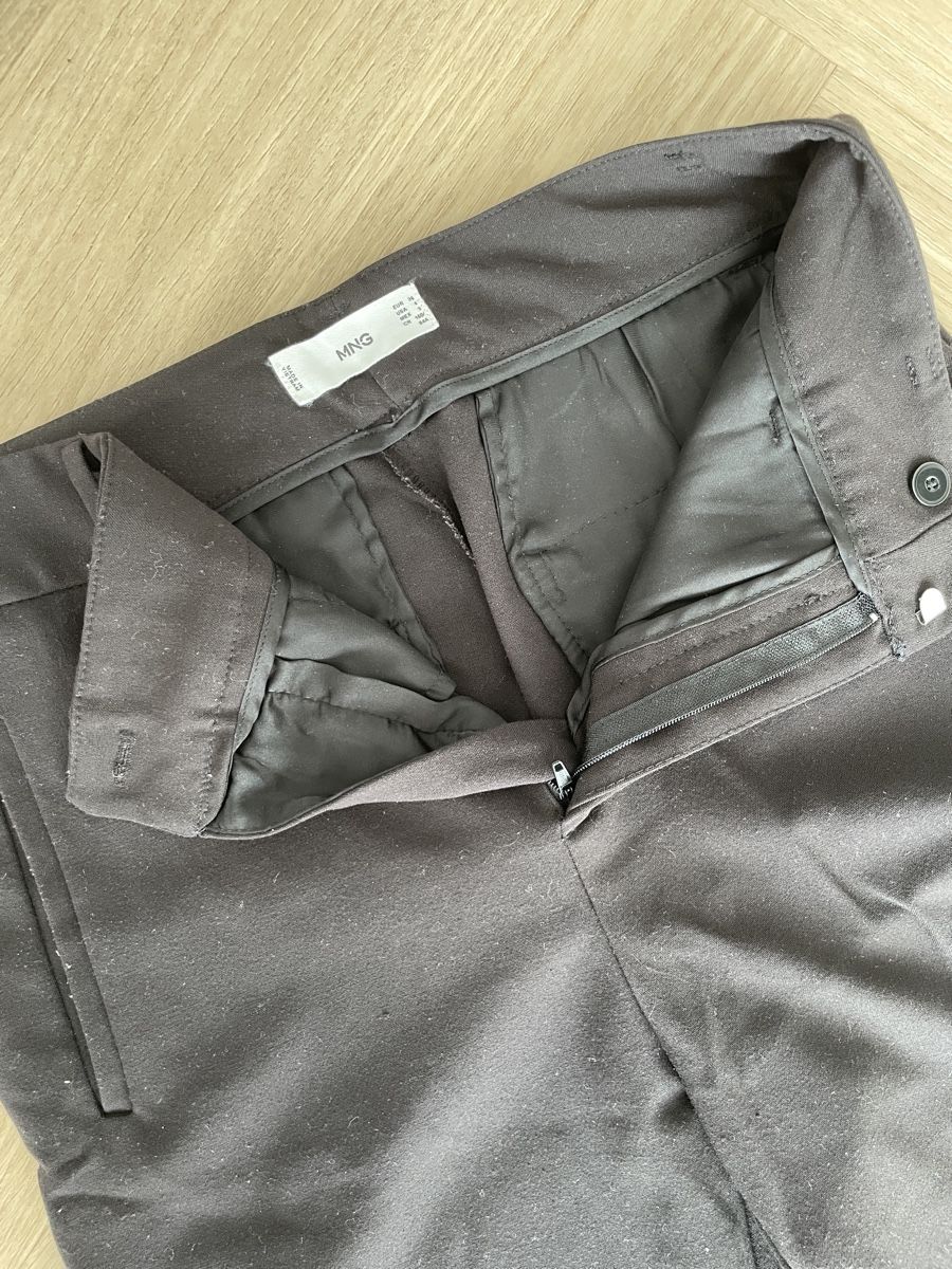 Mango Pantaloni: Pantalon Mango – Usato da Grenchen venduto da Mina1811 1
