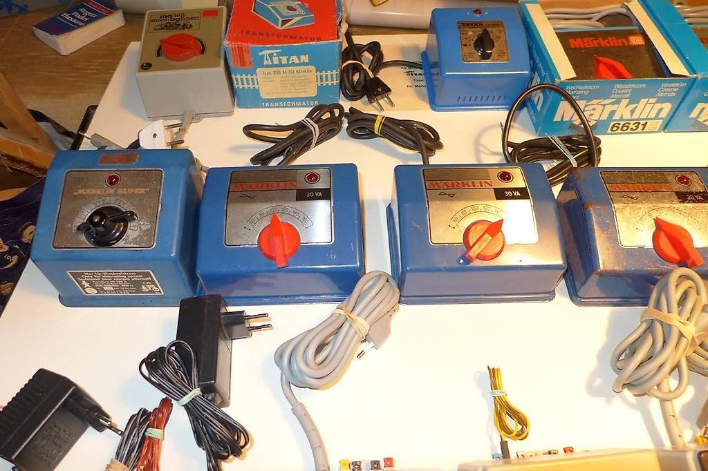 Märklin Batterie, Caricabatterie & Alimentatori: Trafos Transformatoren Eisenbahn Märklin Trix Fleischmann – Usato da Bern venduto da ToysPlusVintage 7