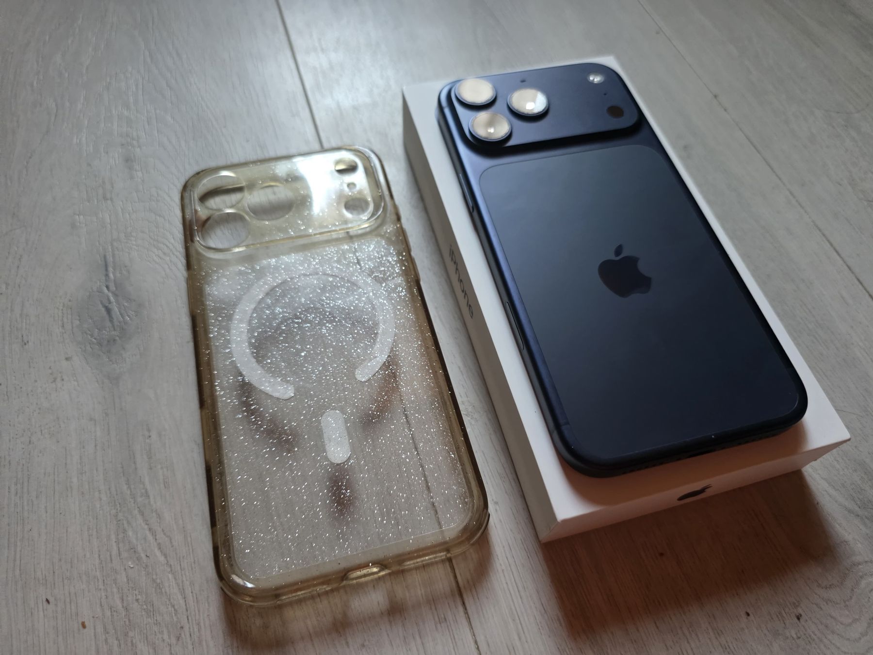 Apple Handys / Smartphones: iPhone 17 Pro Max  Deep Blue 512Gb – Neu (gemäss Beschreibung) aus Innertkirchen von Paedu2506 5