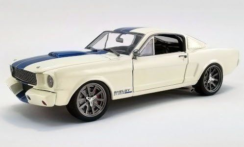 Diecast Car w/Display Case - 1965 Shelby GT350R Street Fighter#14 - Le