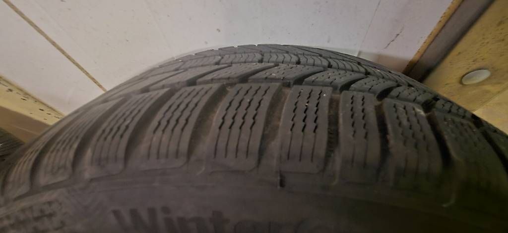 Continental Pneumatici & Ruote complete: Winterradsatz Audi SQ5/Q5 – Usato da Mels venduto da Gipfel22 2