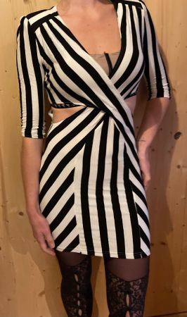 Sexy Abito da sera a righe bianco e nero a maglia- S/M