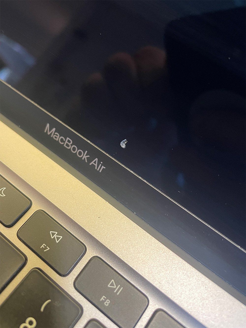 Apple Notebooks: MacBook Air M1 2020 – Gebraucht aus Buchs AG von Cutmaster 4