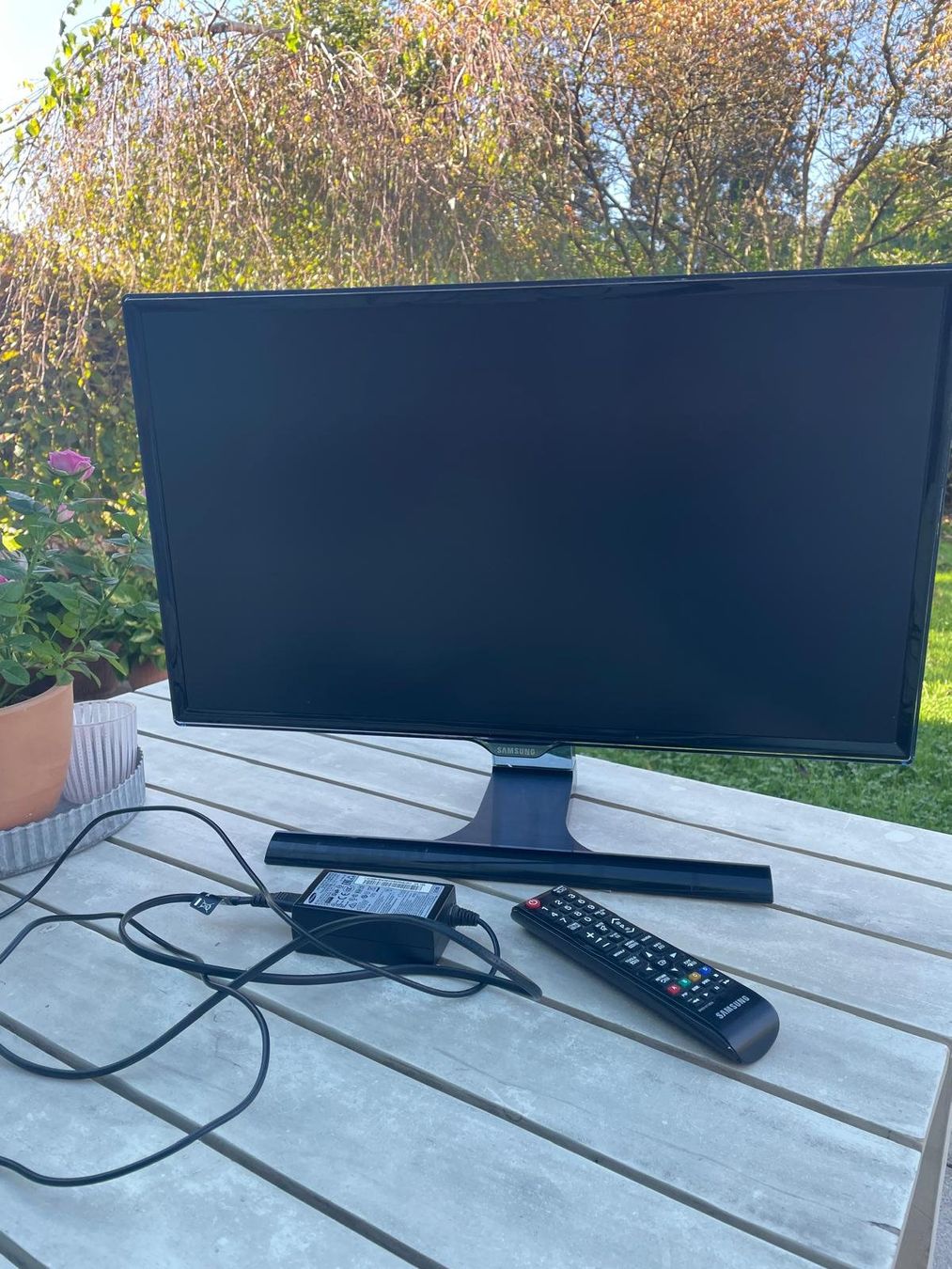 Monitor: Phillips und Samsung Monitore – Usato da Pfäffikon ZH venduto da Sumsar6230 3