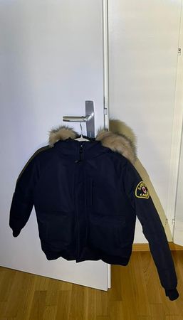 Neu veste Zavetti Canada