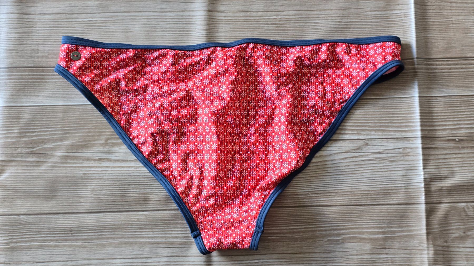 Esprit Badekleider & Bikinis: Esprit Bikini Panty - 42 - Retro Daisy Bikini Bottom – Neu (gemäss Beschreibung) aus Thalwil von VitaMini 4
