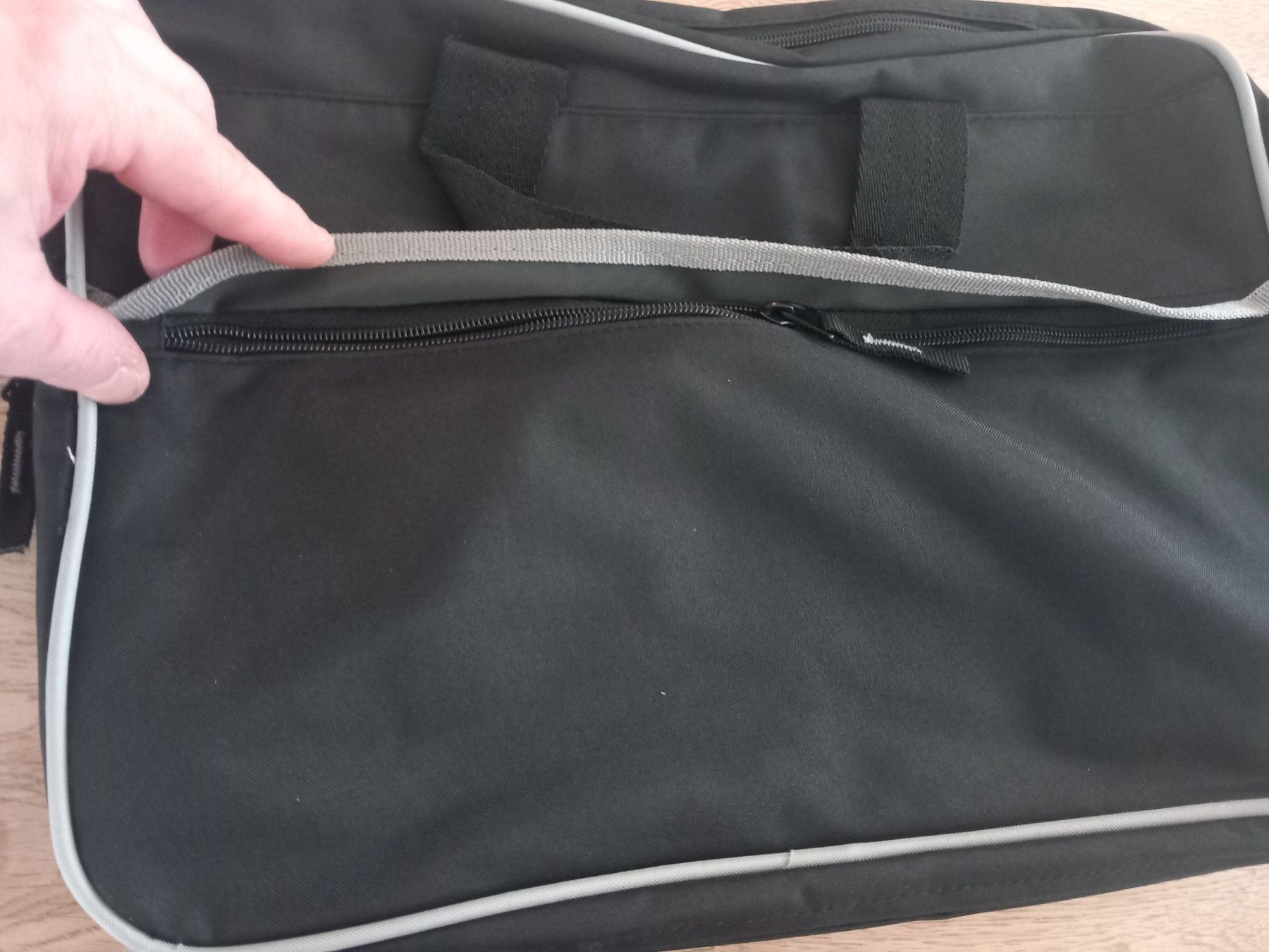 Borse: Laptop/Umhängetasche – Nuovo e nell'imballaggio originale da Thun venduto da Beas-Allerlei 3