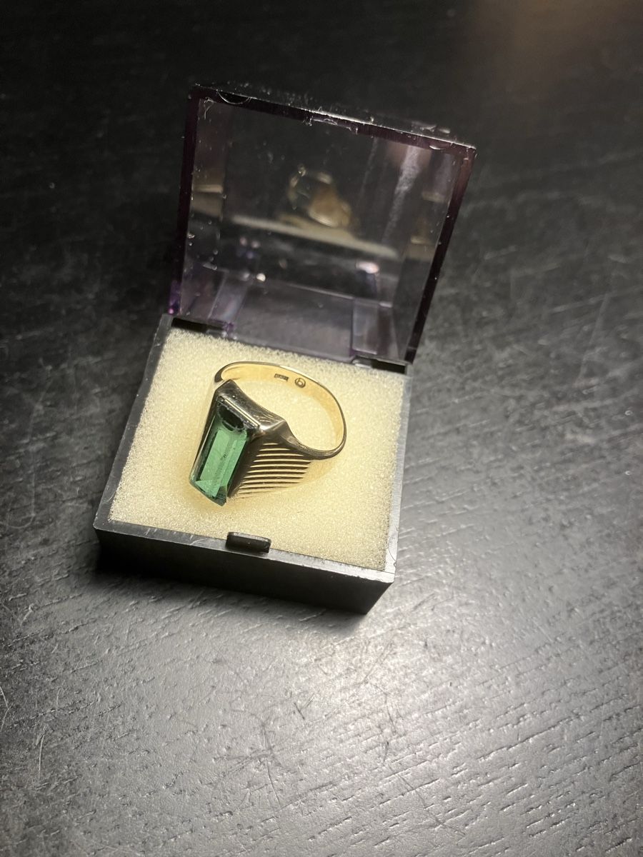 Anelli: Gelbgold Ring  333  , 8 Karat  Feingehalt – Usato da Herisau venduto da Penholder 6