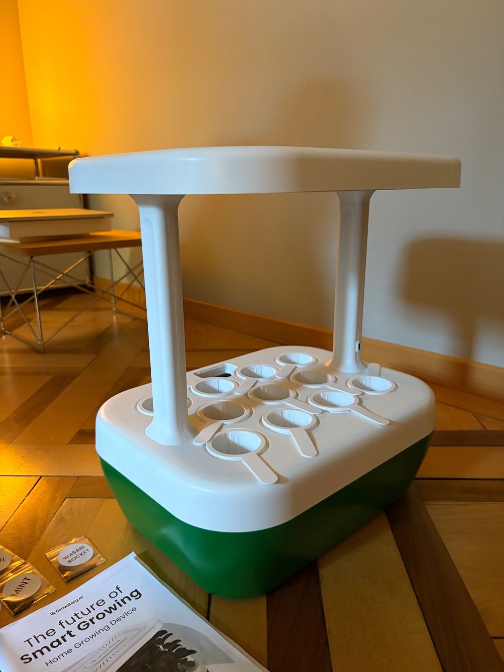 Altro: GrowBorg indoor AI-driven garden – Nuovo (secondo la descrizione) da Zürich venduto da Interactions 2