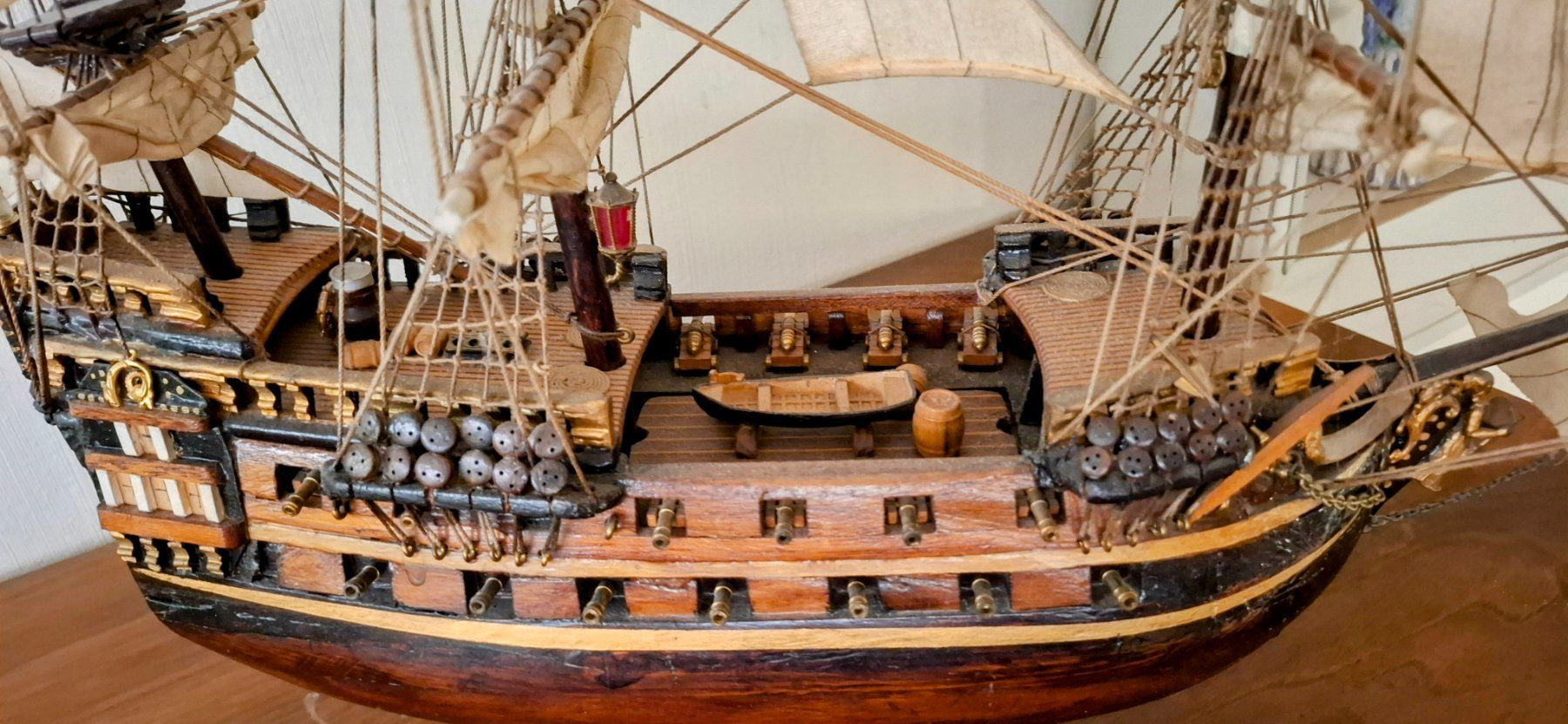 Modellbausätze & Standmodelle: Handgefertigtes Schiffsmodell (1965) ca. 50 cm – Gebraucht aus Frauenfeld von mwb_77c9 8