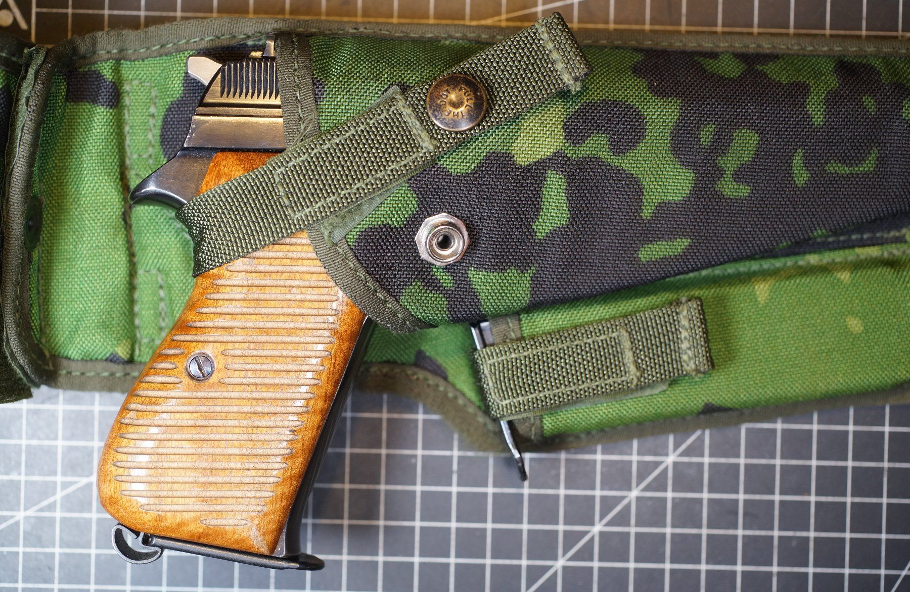Sig Sauer Tiro a segno: Original SIG M49/P210 Holster der dänischen Armee – Usato da Zeiningen venduto da Bofo 9
