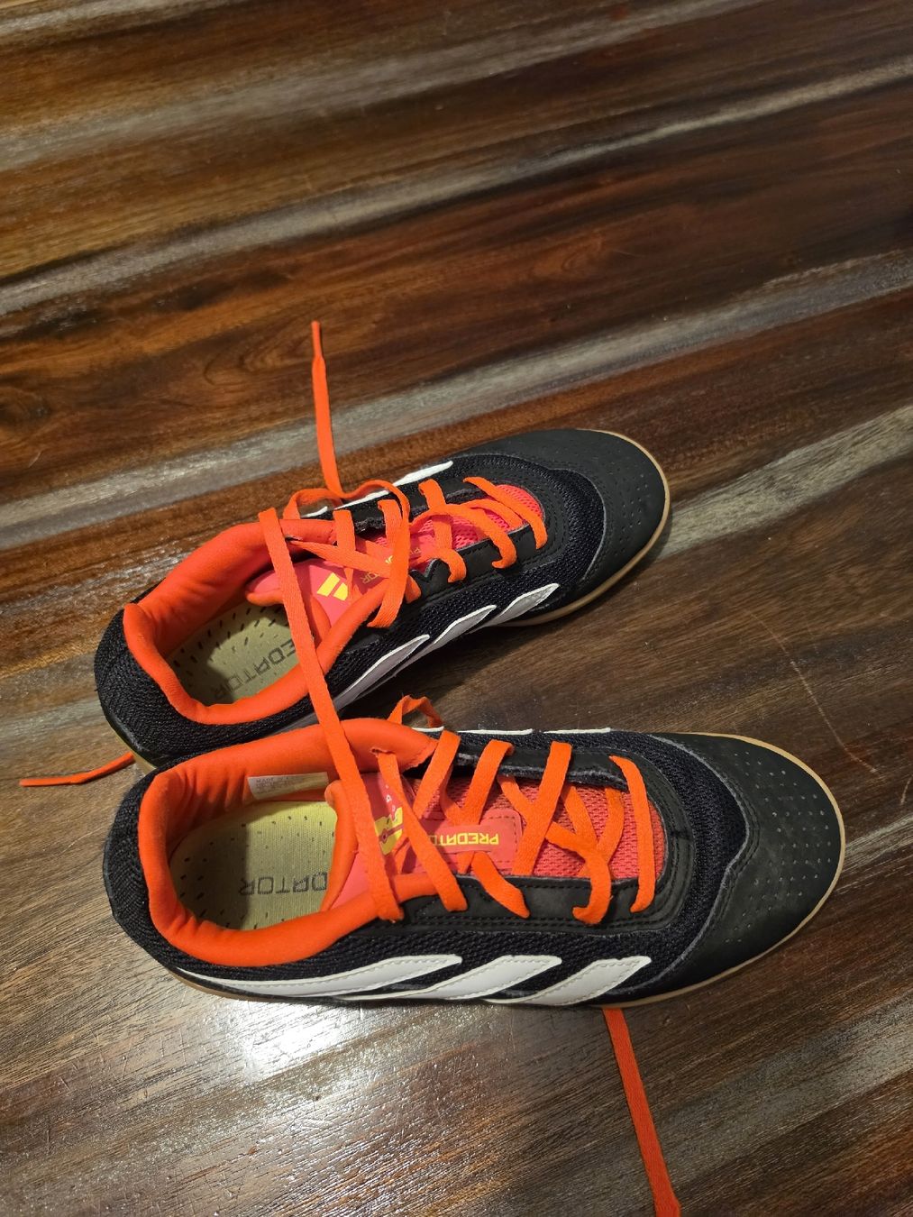 Scarpe per ragazzi: Adidas Predator Hallenschuh – Usato da Langnau im Emmental venduto da Ramona910