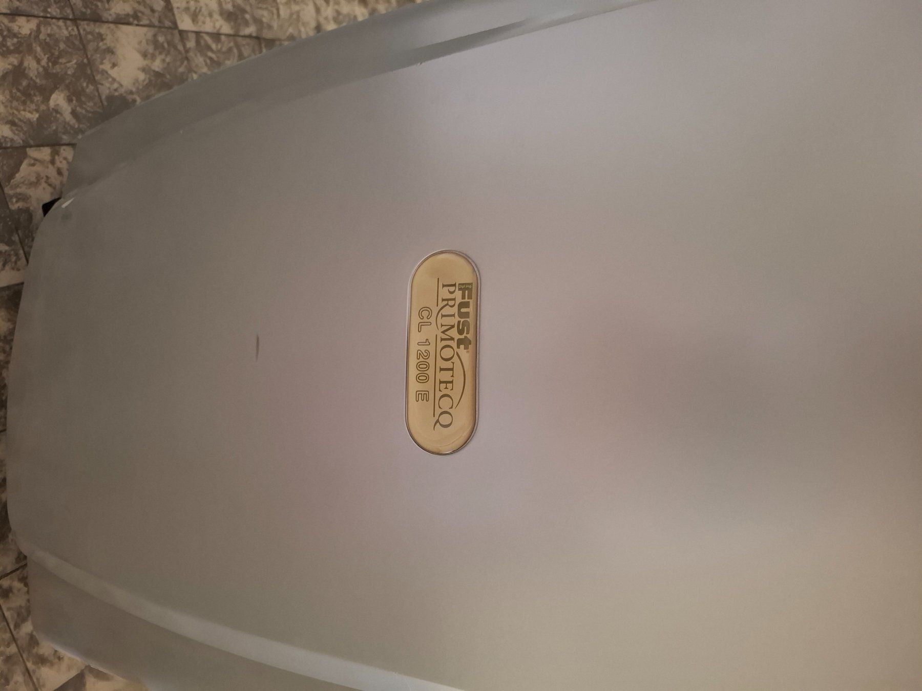 Primotecq Condizionatori: Condizionatore portatile – Usato da Fribourg venduto da Lorenzopeduzzi 1
