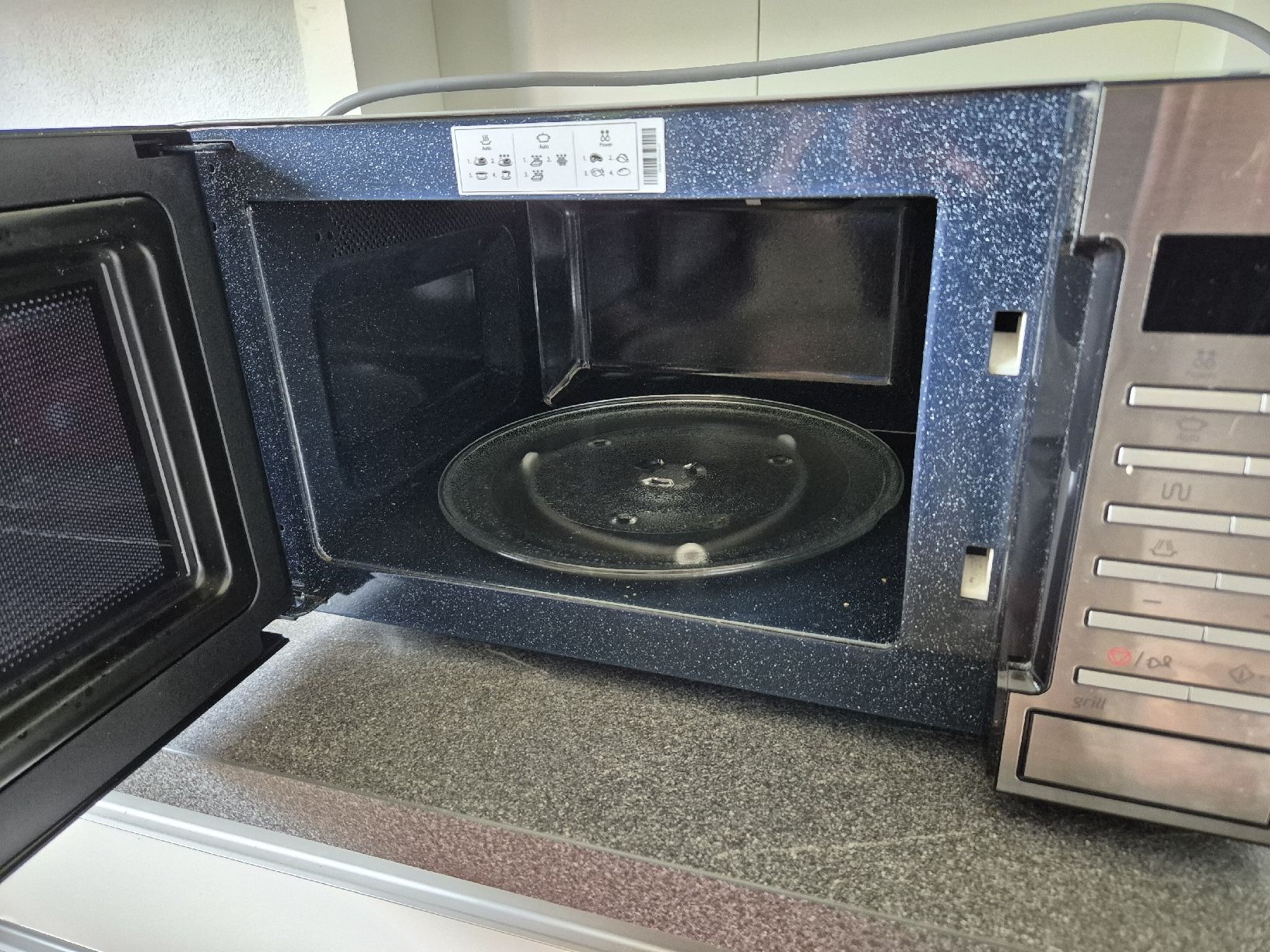 Küchengeräte: Mikrowelle, Samsung Ofen und Grill – Gebraucht aus Pratteln von NameNameName 1