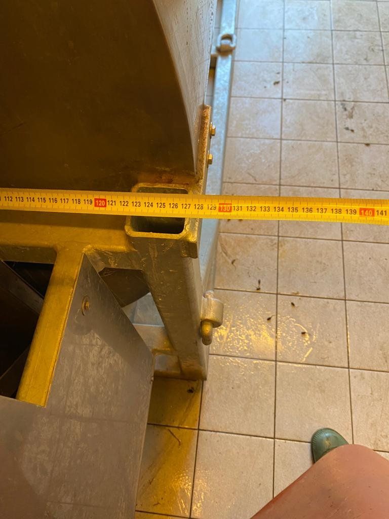 Tecnica di mungitura: Milchtank 1700 lt. – Usato da Davos Dorf venduto da flusti-3 4