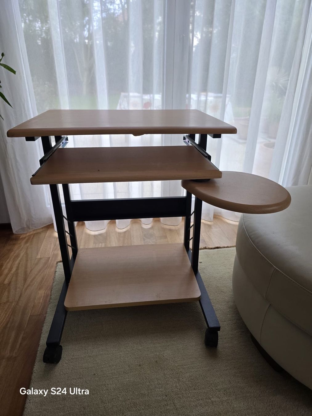 Bureaux: Schreibtisch für Kinder – D'occasion à Beinwil (Freiamt) par Massimo57