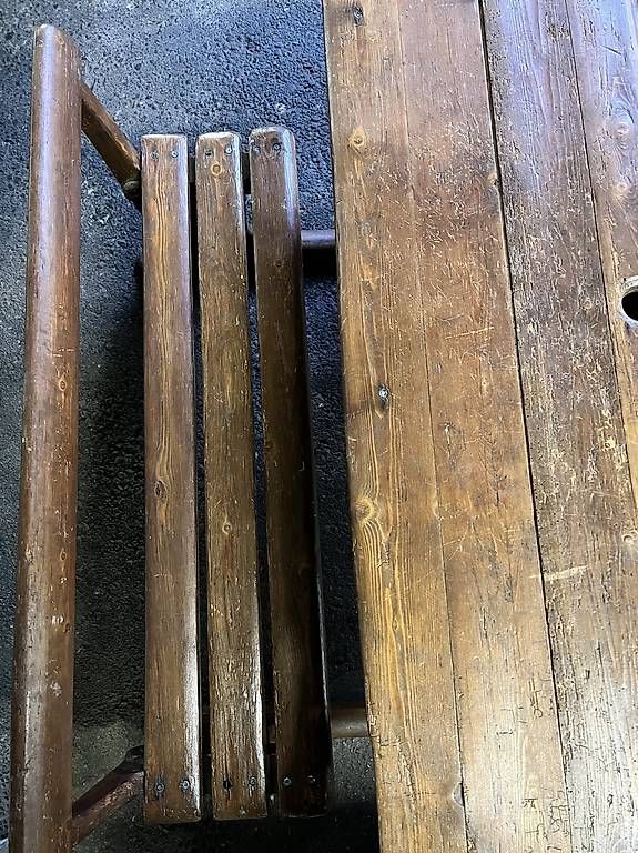 Schreibtische: Antiker Kinderschreibtisch- pupitre – Gebraucht aus Faoug von schneesauser 1