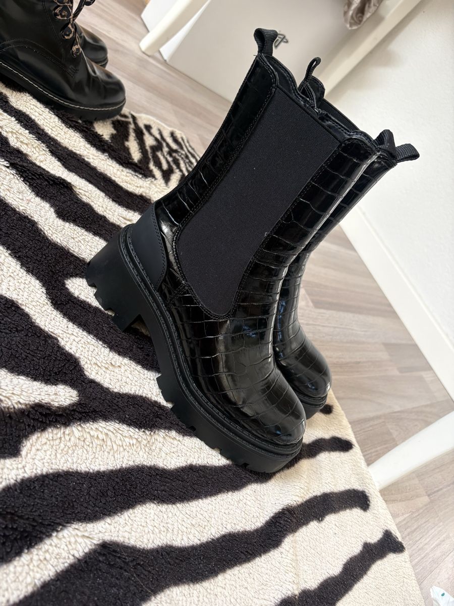 Damenschuhe: Stiefeln  – Gebraucht aus Wiedlisbach von mej_8b72 1