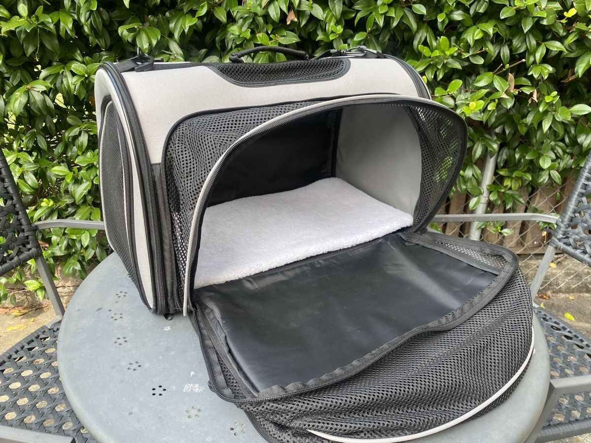 Gabbie, trasporto & Sicurezza: TRASPORTINO PER CANI/GATTI – Usato da Monte Carasso venduto da chi_design 2