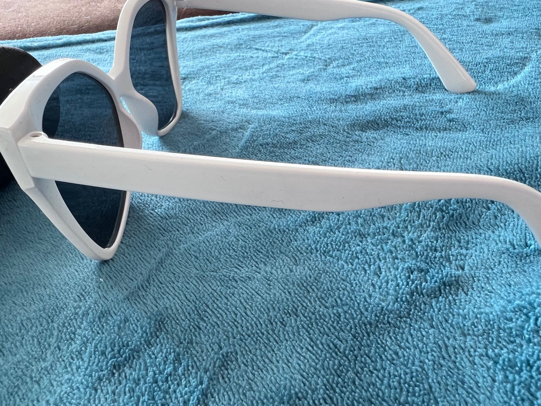 Brillen & Gläser: Sonnenbrille Damen Shein – Neu und originalverpackt aus Neuhaus SG von bernike 2