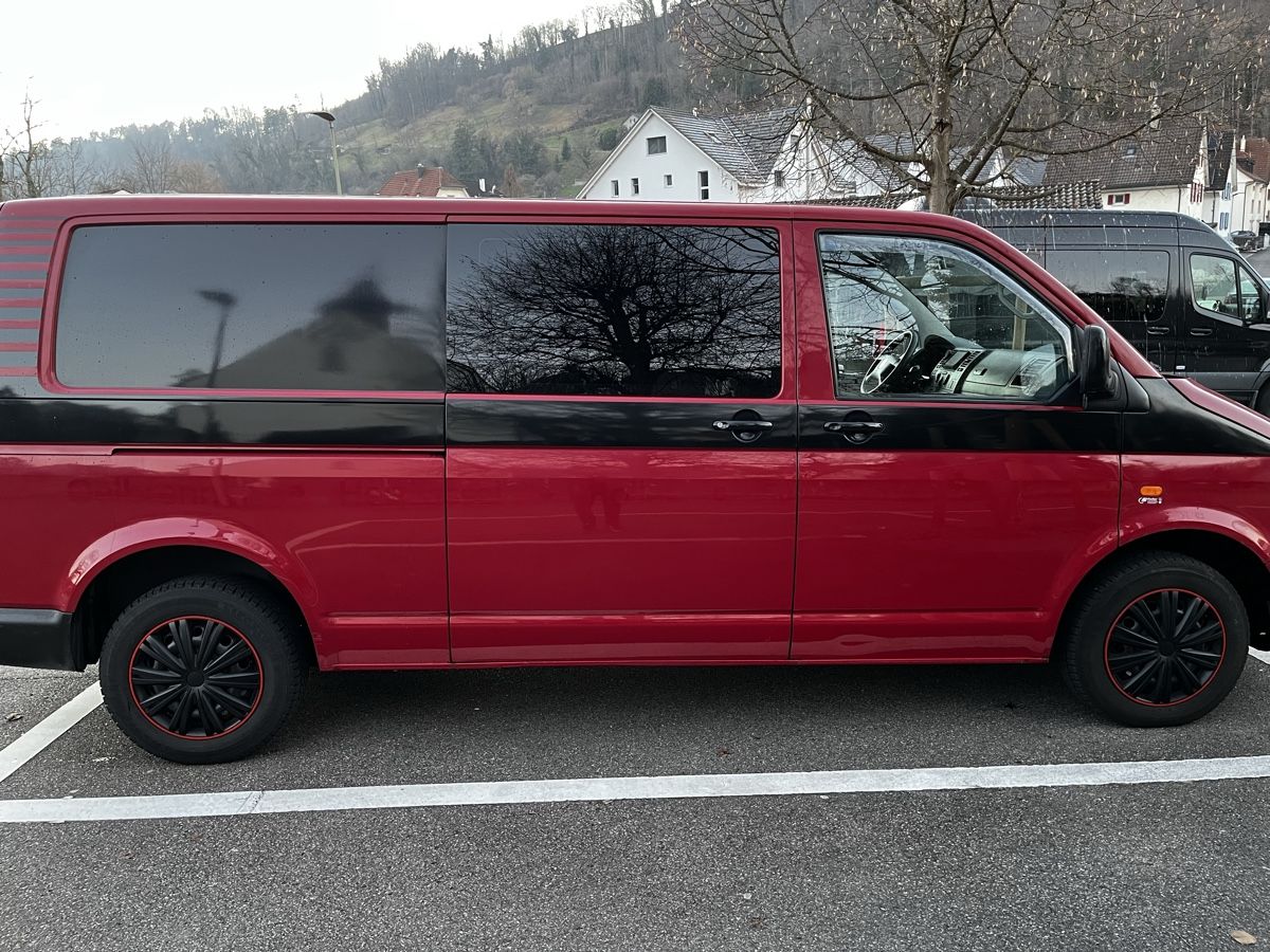 VW Nutzfahrzeuge: VW T5 2,5 TDI – Gebraucht aus Tenniken von Mastko 1