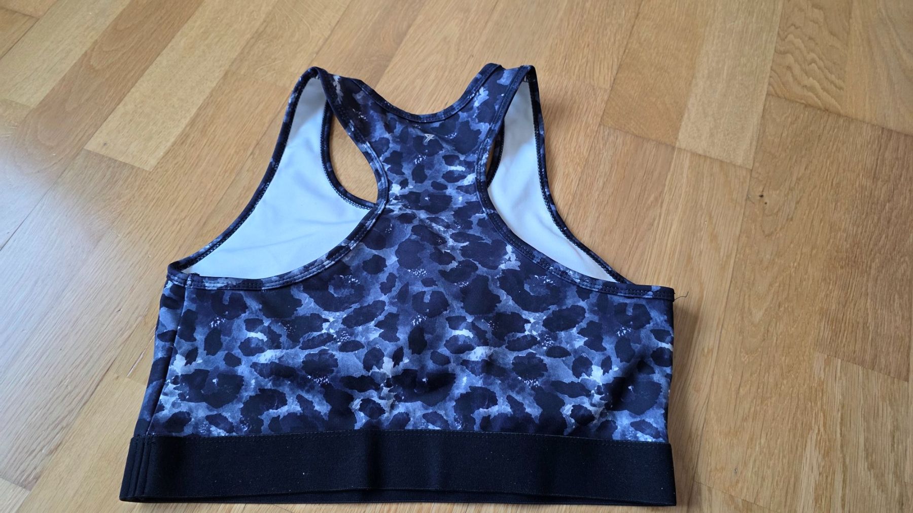 Top: Sport BH von Primark Gr. M – Usato da Dübendorf venduto da Jolenia 2