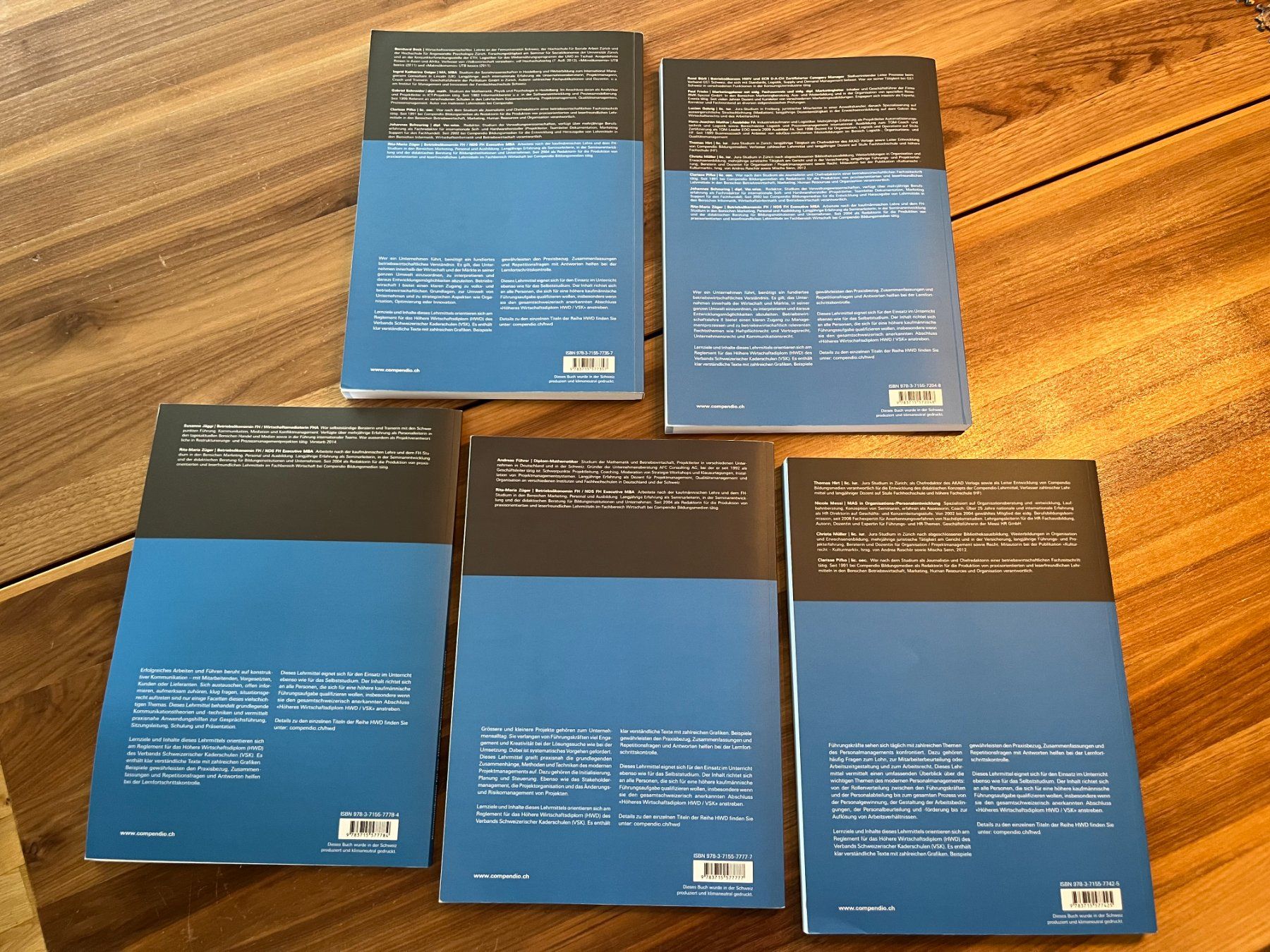 Libri: VSK Bundle mit 5 Lehrmitteln – Usato da Egerkingen venduto da simsigi 1