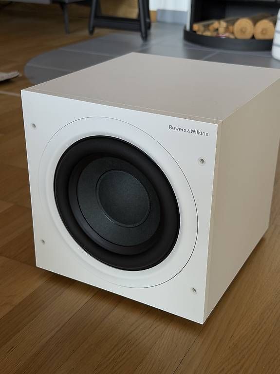 Bowers & Wilkins Casse acustiche: Bowers & Willkins ASW 608 Subwoofer – Usato da Wil ZH venduto da 1111daniel