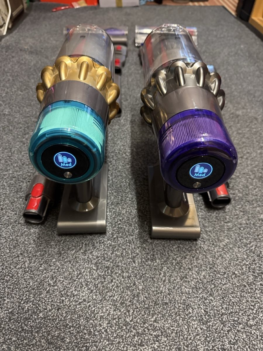 Dyson Aspirateurs & Accessoires: 2 x Dyson v11 absolut – D'occasion à Landquart par Nnf007 3