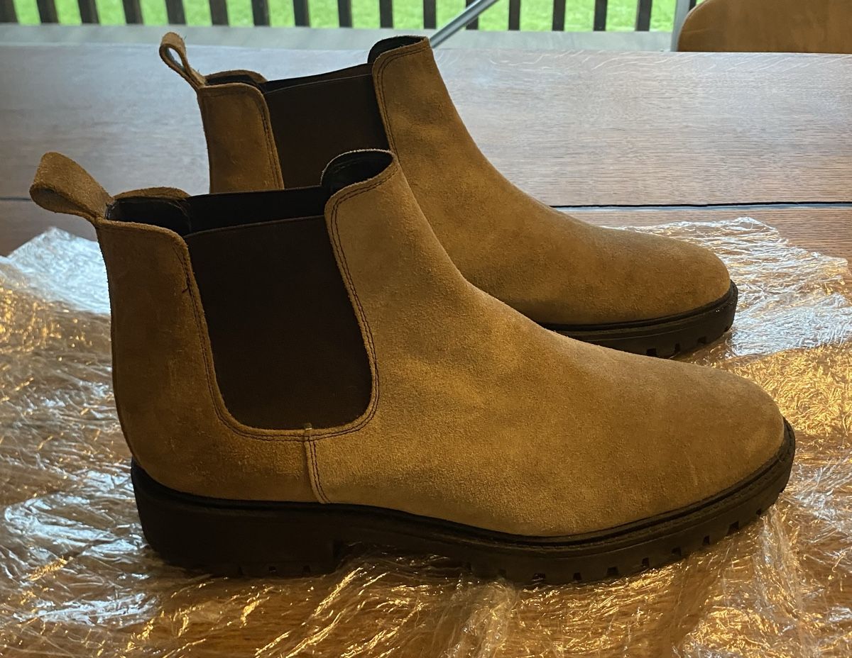 Scarpe da uomo: Herren Chelsea Boots, echtes Wildleder, Grösse 43 – Usato da Kriens venduto da nam_r8qk 3